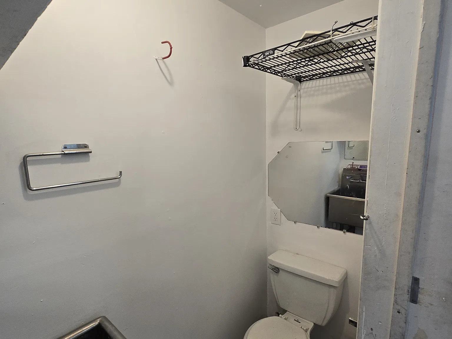 6206 S Vermont Ave — Photo 1