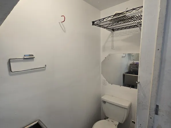 6206 S Vermont Ave, Los Angeles, CA 90044