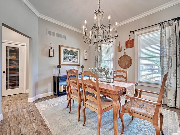 5th image of 847 Pinehurst Dr