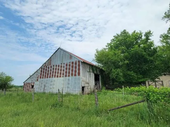 1071 SE 301st Rd, Leeton, MO 64761