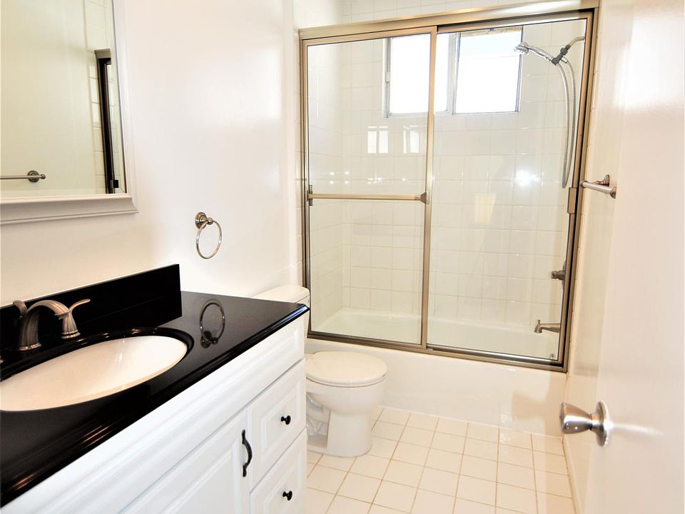 1st image of 1831 Parnell Ave APT 4