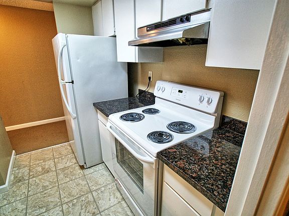 3rd image of 14620 NE 31st St #B-207