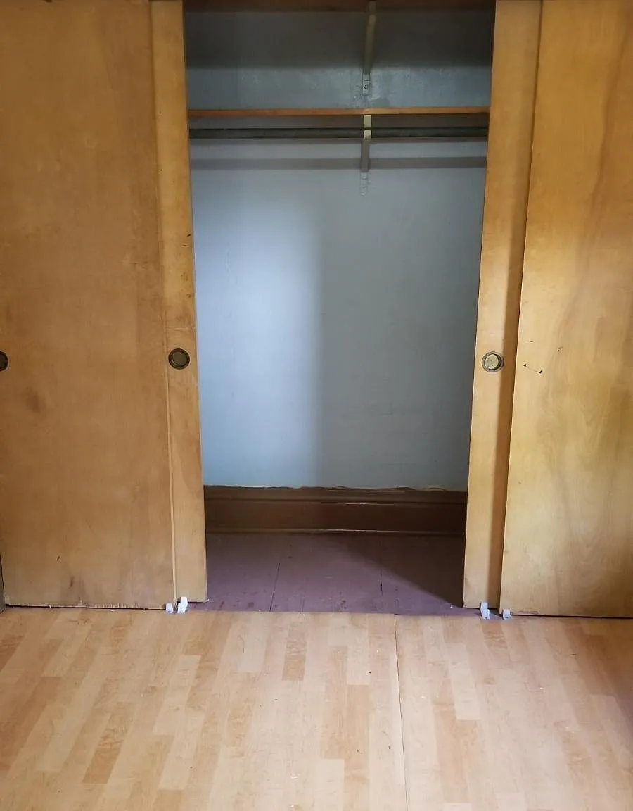 903 Broadway Ave — Photo 4