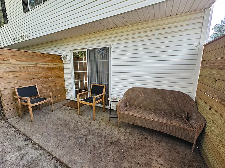 1496 N Kinser Pike — Photo 37