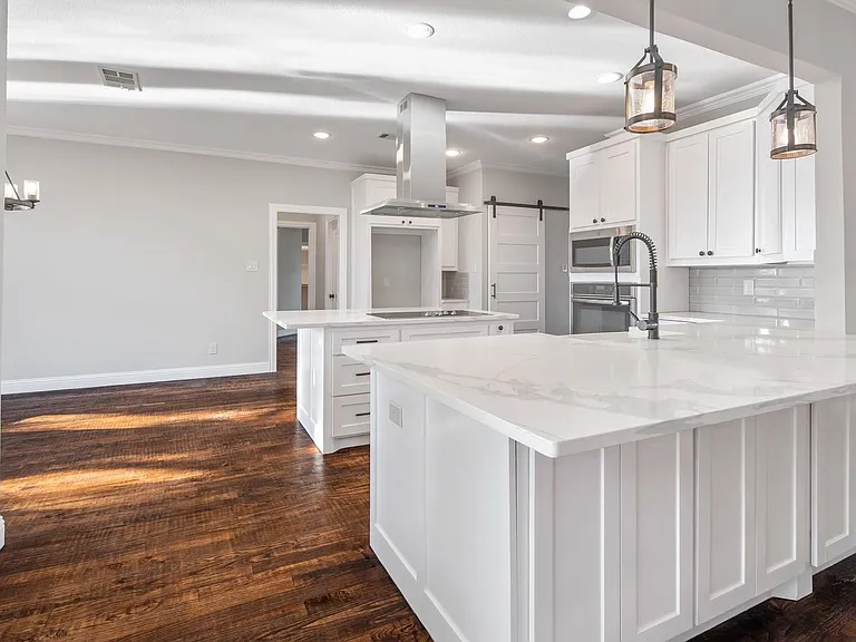 8285 Falcon Ct — Photo 6