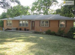 1318 Lake Rd, Liberty, MO 64068