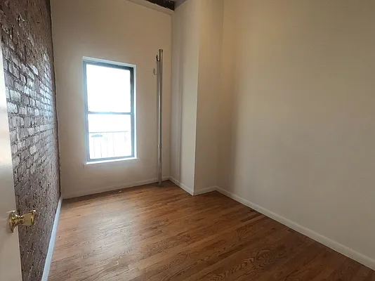 Rented by Dream NYC LLC | media 17