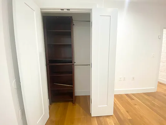 Rented by EastMount Realty LLC | media 17