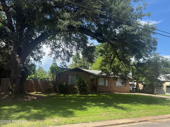 132 W White St, Opelousas, LA 70570