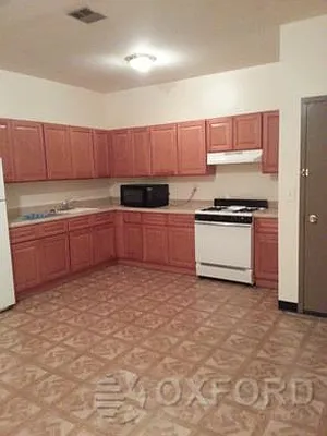 Rented by Oxford Property Group | media 9