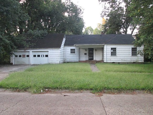 1st image of 1313 Hearn St