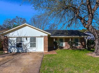 2523 Village Oak Dr, Katy, TX 77493
