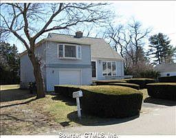 2nd image of 36 Knollwood Dr