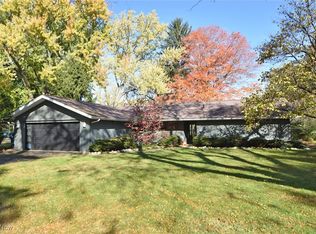 41 Clairhaven Dr, Hudson, OH 44236