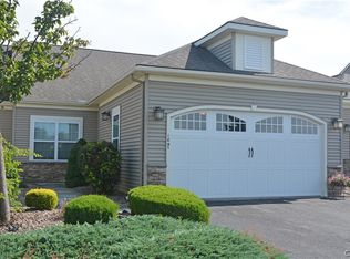 109 Star Gaze Cir, Fayetteville, NY 13066