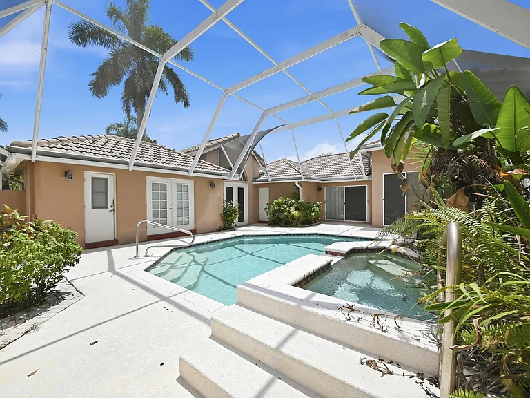 10769 Maple Chase Dr — Photo 7