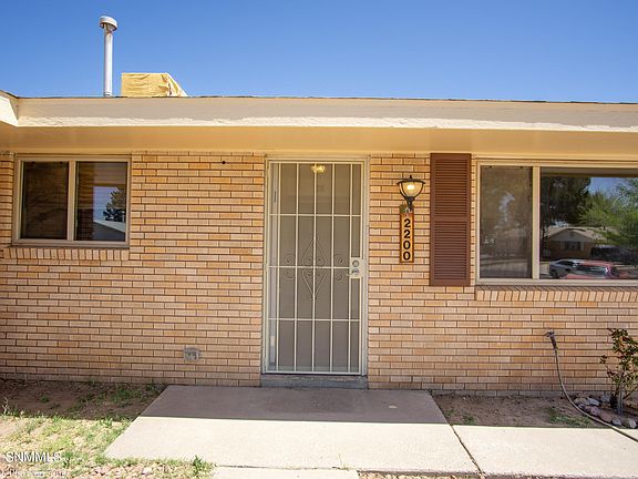 5th image of 2200 Desert Cir