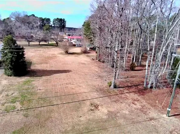 Sadler Dr, Emporia, VA 23847