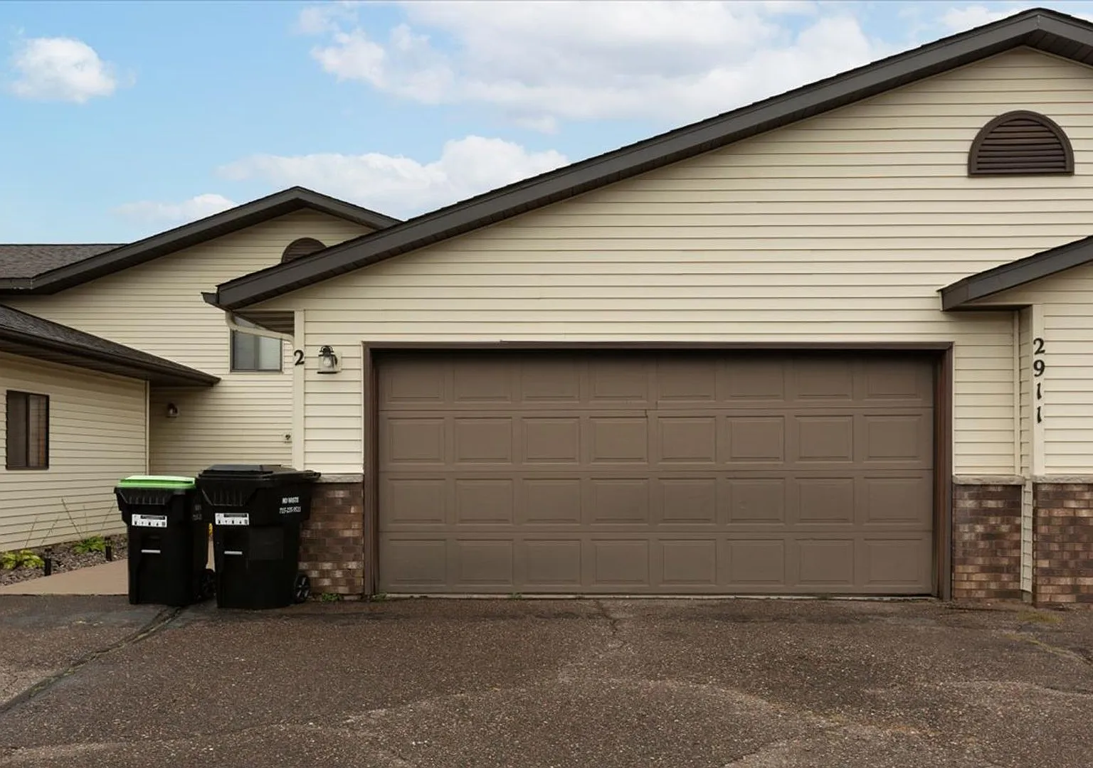 Niblett Bros- 2911 Edgewood — Photo 2