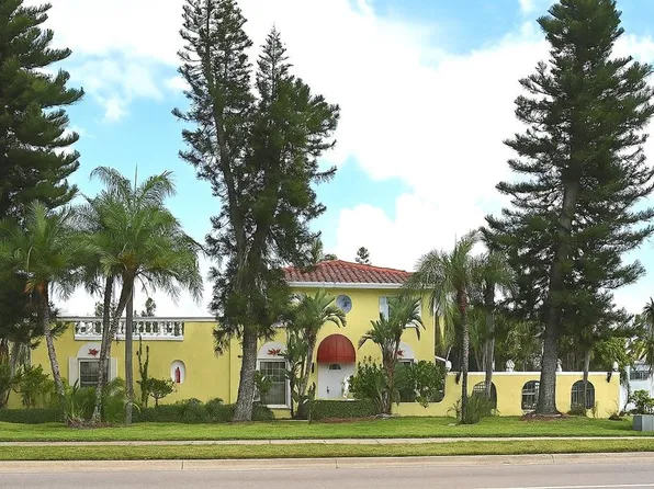 305 Gulf Blvd, Belleair Beach, FL 33786