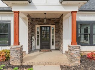 740 Sunset Pointe Dr, Salisbury, NC 28146