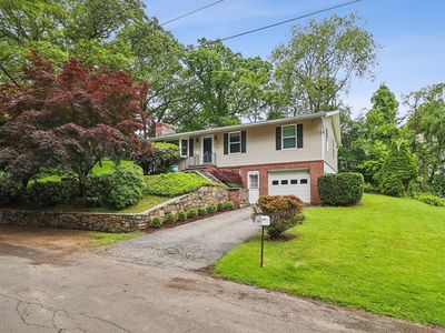 14 Knollwood Terrace East, Shelton, CT, 06484