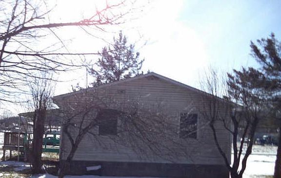 2nd image of 320 Pennsylvania Ave
