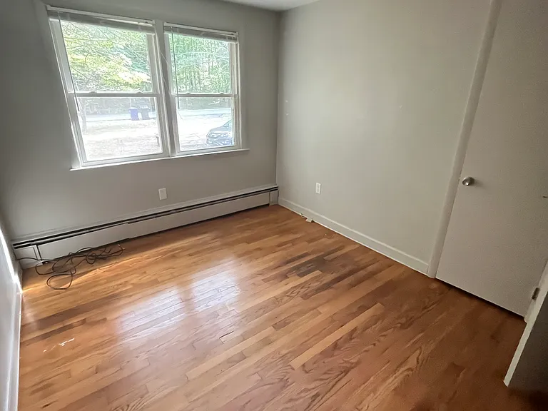 332 Richmond Rd — Photo 4