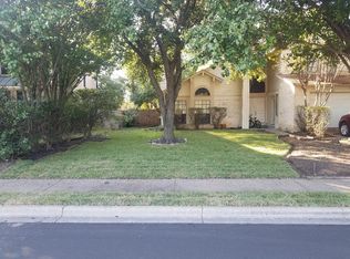 1808 Woods Blvd, Round Rock, TX 78681