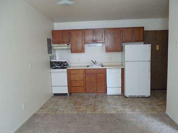 2nd image of 13 N 32nd St APT 4