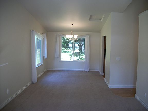 5th image of 2790 Benton Pl