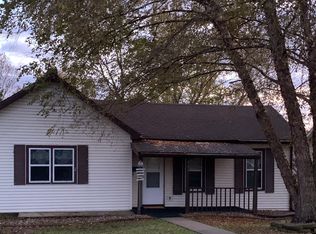 113 W 4th St, Spring Valley, IL 61362