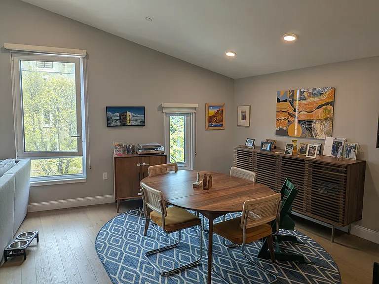 368 Pleasant St #303 — Photo 2
