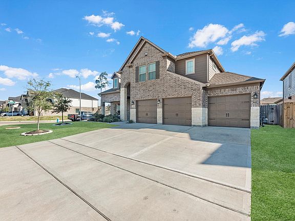 2nd image of 2822 Knotty Forest Dr