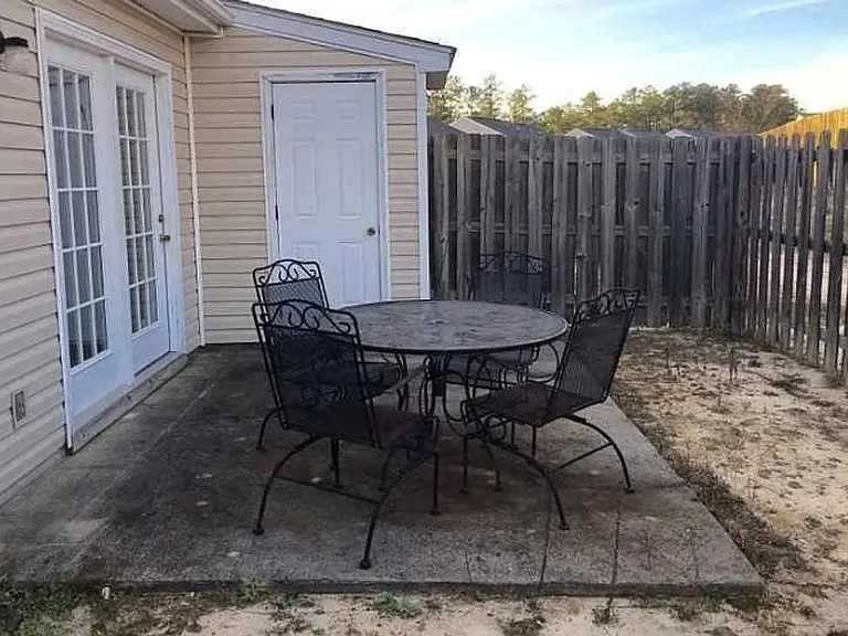 333 Elders Pond Cir — Photo 5