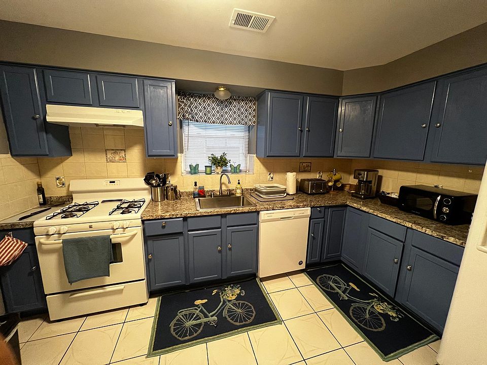 1st image of 193 Sylvan Ave #1