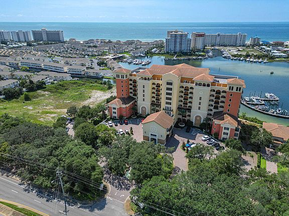 4th image of 796 Harbor Blvd