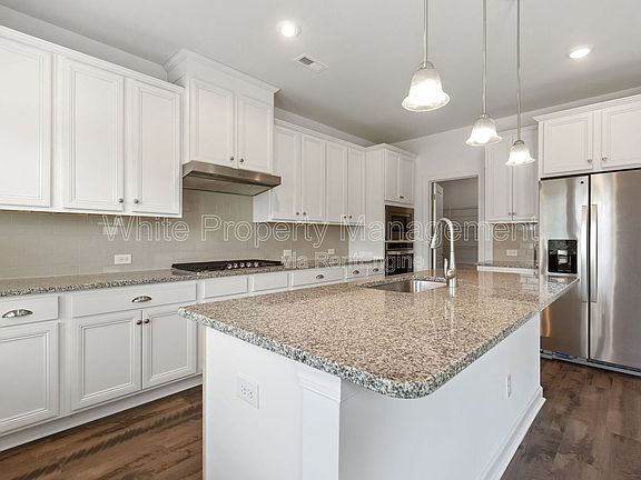 4th image of 4962 Durneigh Dr