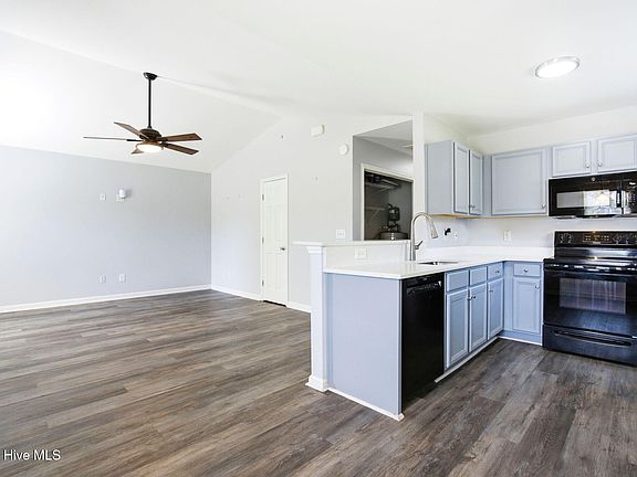 3rd image of 311 Snow Bell Court