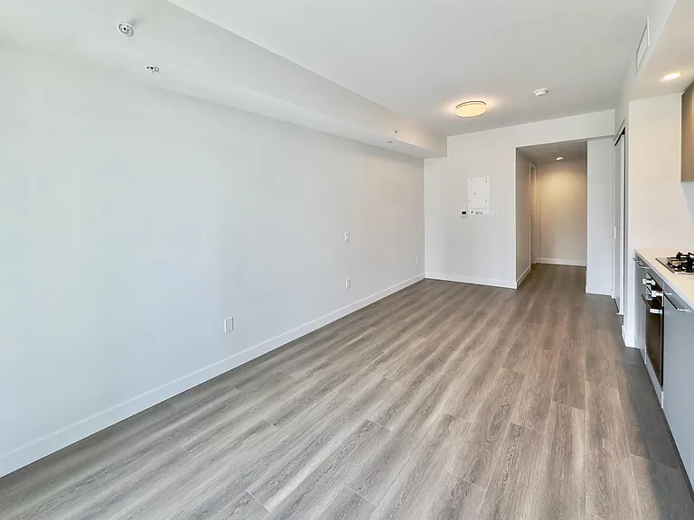 6608 Sussex Ave #4 — Photo 5