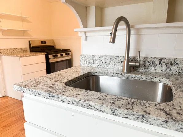 169 Crescent St #3, Northampton, MA 01060