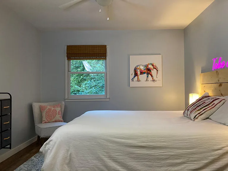 6305 Dixon Dr — Photo 6