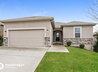 205 NE Kim Ct, Grain Valley, MO 64029