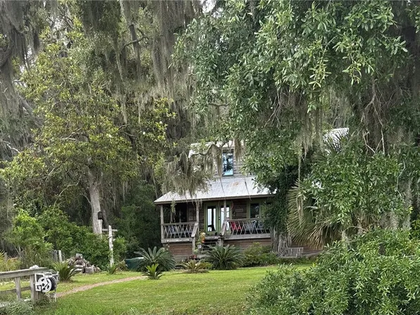 1809 Hird Is, Darien, GA 31305