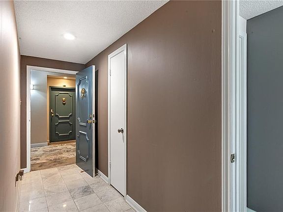 5th image of 1750 Saint Charles Ave APT 624