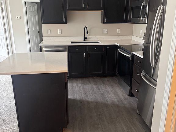 4th image of 10320 Norfolk Dr Unit 2