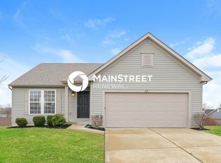 28 Crystal Meadow Ct, Wentzville, MO 63385