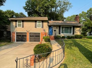 7700 Aberdeen St, Prairie Village, KS 66208