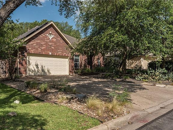 2nd image of 10908 Sky Rock Dr
