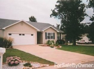 2340 Cranberry Ln, Lebanon, MO 65536